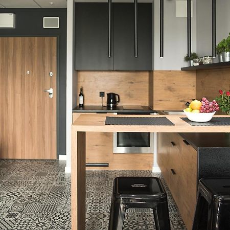 Wola Loft Apartment Varsavia Esterno foto